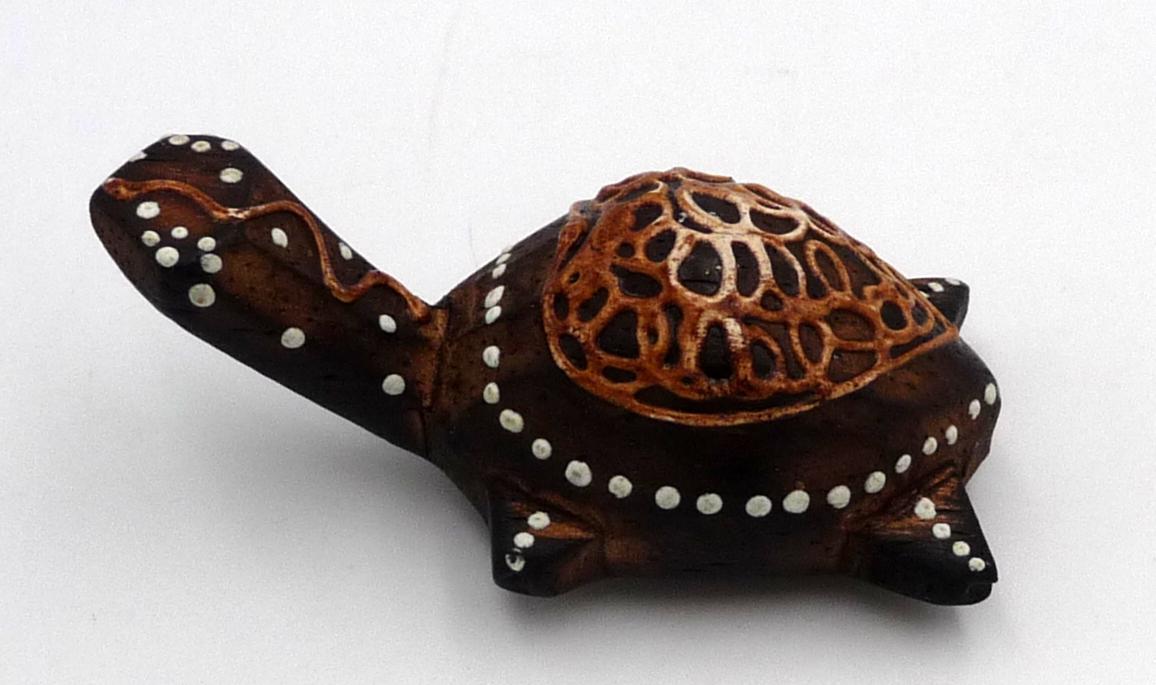 Magnet aimant tortue en bois et coquille d'oeuf